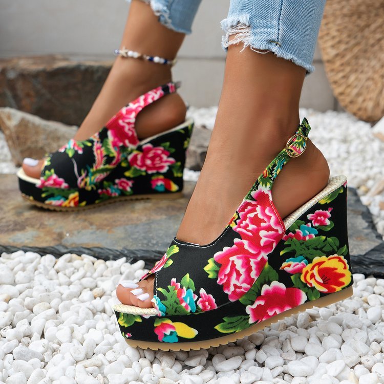 Plus Size Wedge Sandals European And American Fashion Embroidery Height Increasing