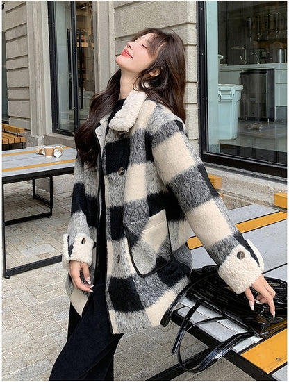 Black And White Lattice Pattern Lamb Wool Coat